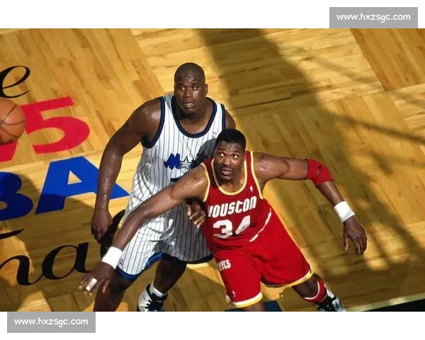 科比的内线艺术:师从奥拉朱旺的脚步精髓 科比的内线艺术:师从奥拉朱旺的脚步精髓